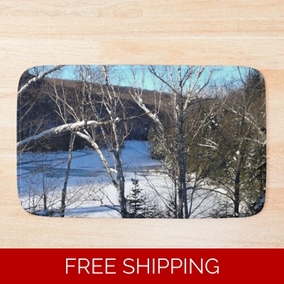 Le Studio Bath Mat Lake Perry Winter 2019
